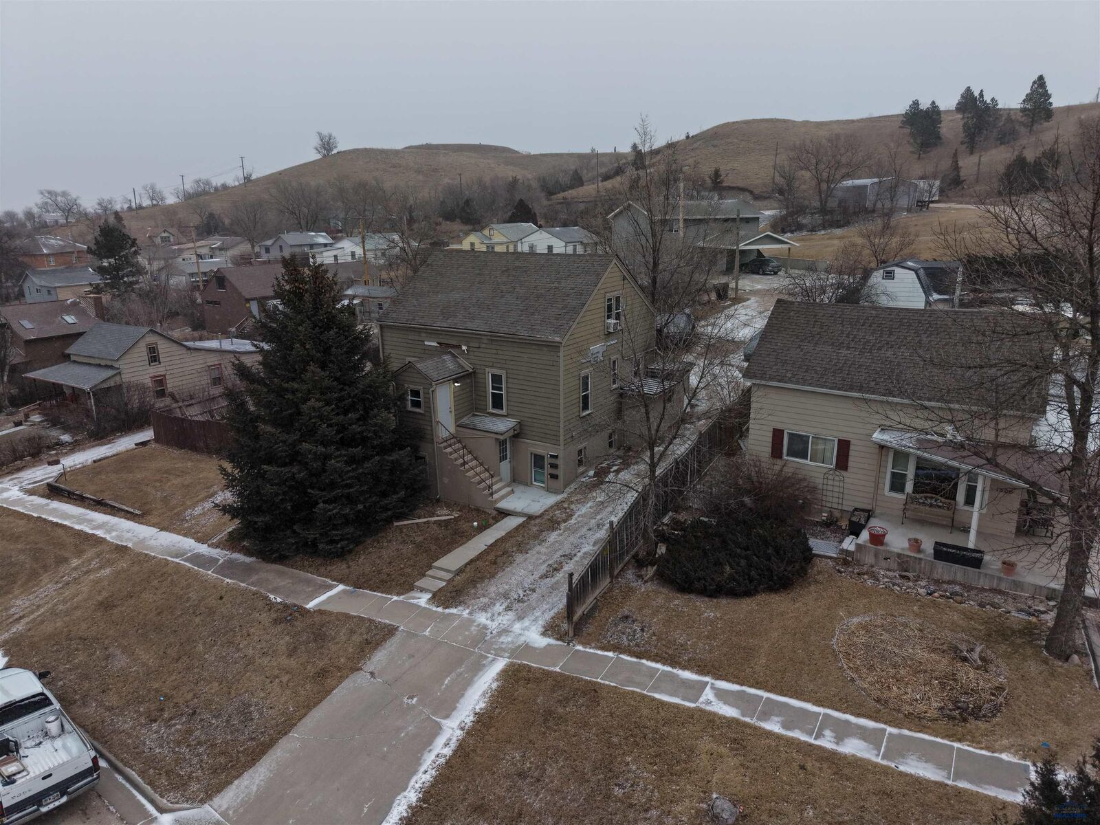 Property Photo: 1306 4th SD 57701