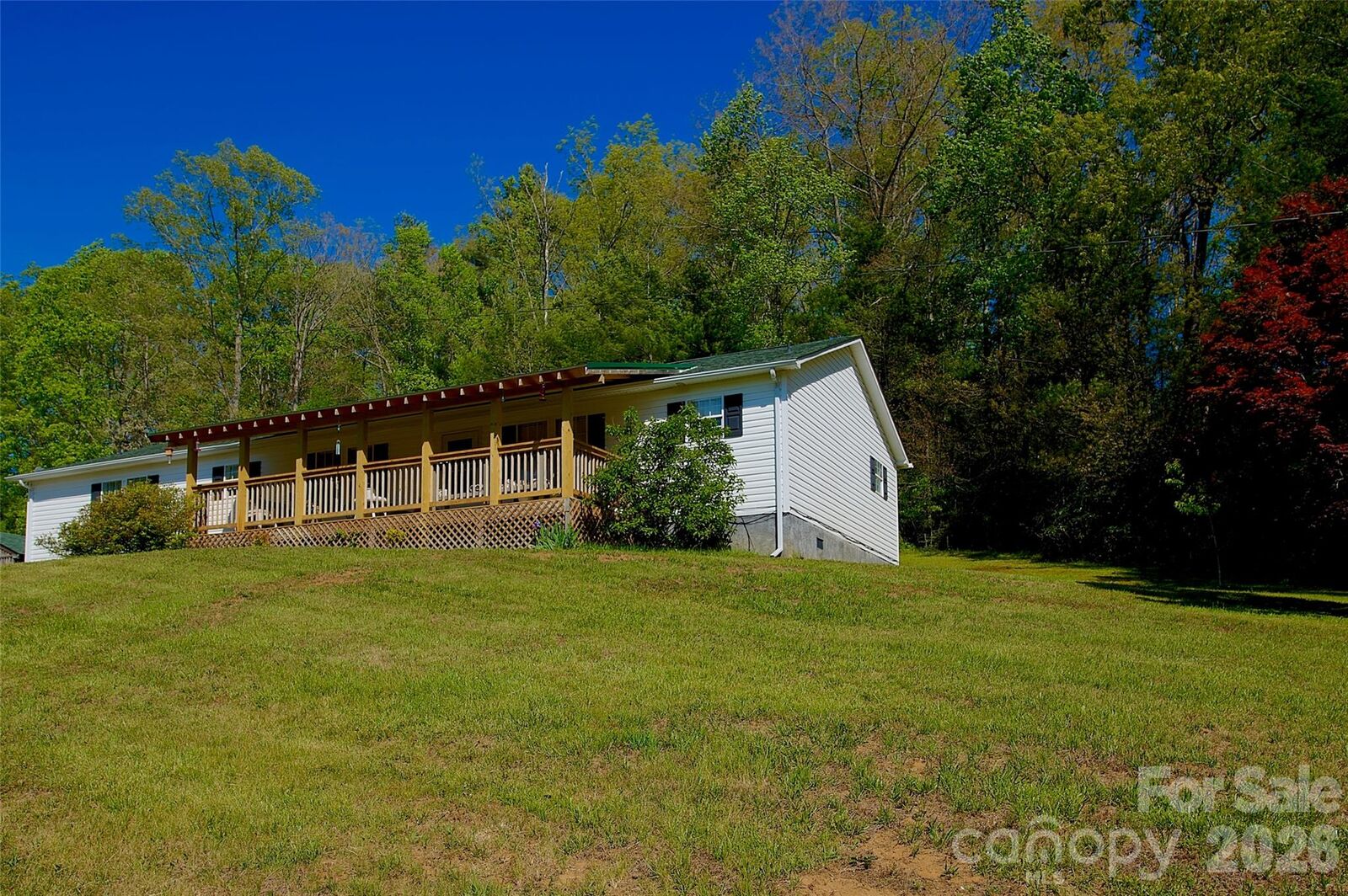 Property Photo: 3 Altapass Trail NC 28777