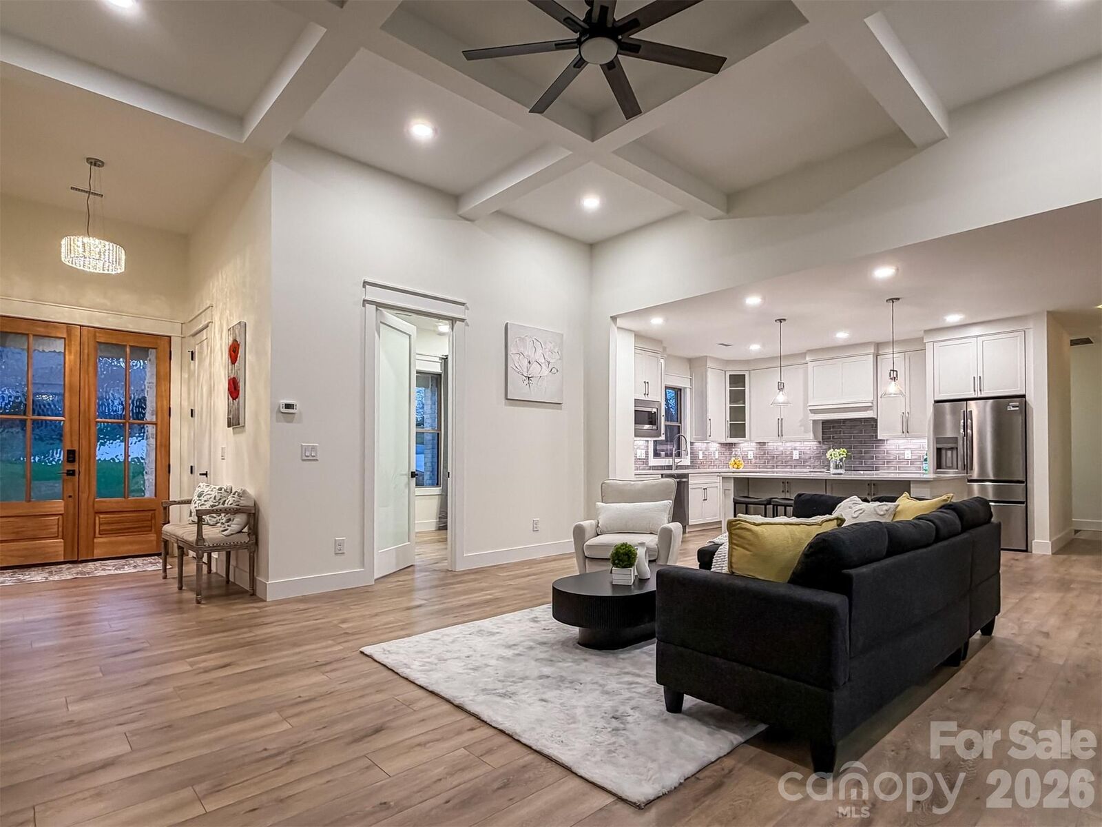 Property Photo:  1322 Kensington Circle  NC 28658 