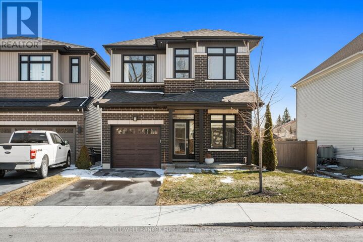 Property Photo:  43 Deerfox Drive  ON K2J 4V1 