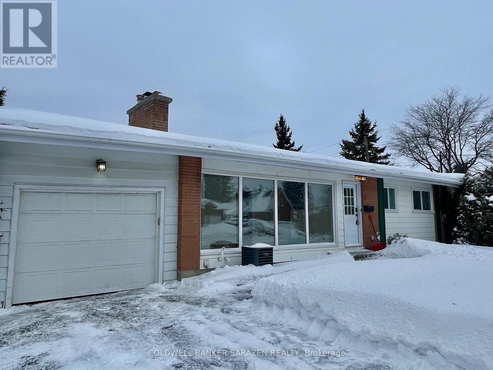 Property Photo:  18 Stinson Avenue  ON K2H 6N1 