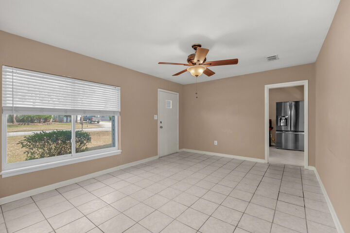 Property Photo:  224 NW Gilda Place  FL 32548 