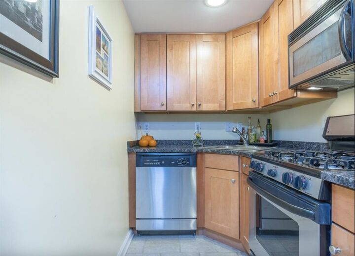 Property Photo:  920 Jefferson St 205  NJ 07030-9202 
