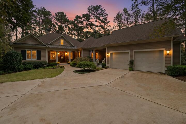 Property Photo:  1050 Curtright Place  GA 30642 