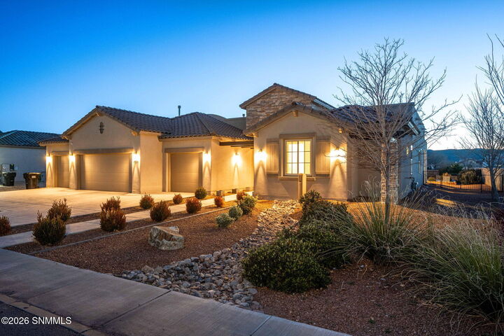 Property Photo:  7517 Sussex Court  NM 88007 