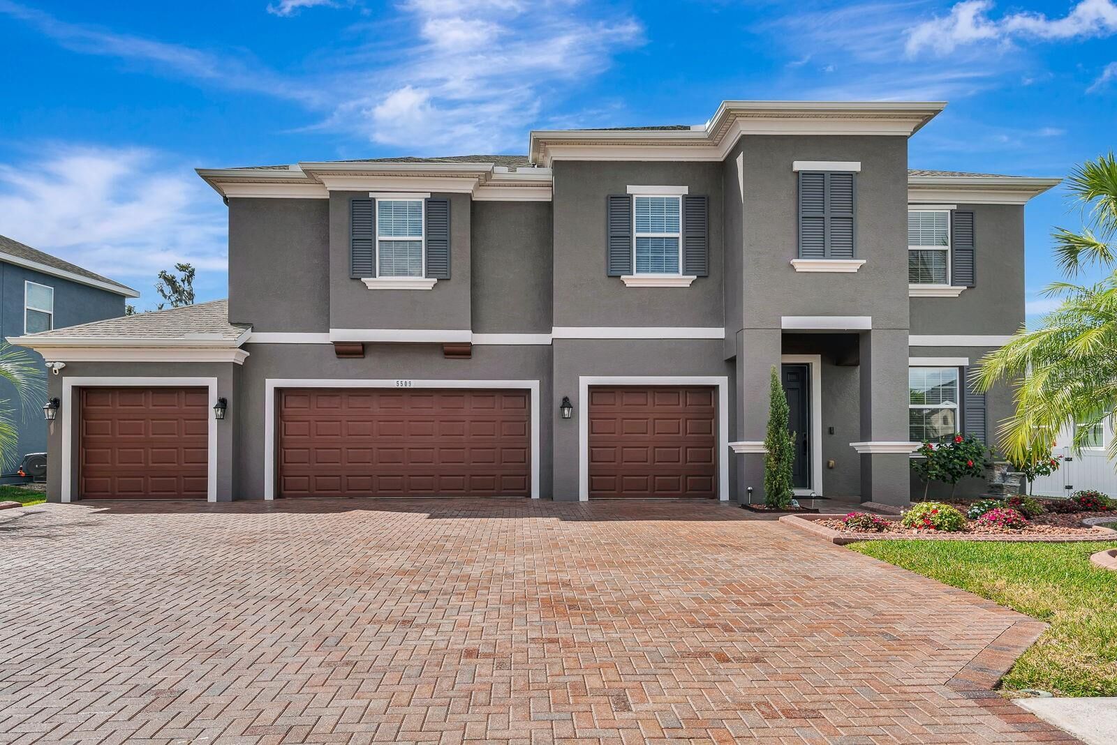 Property Photo:  5509 69th Place E  FL 34222 