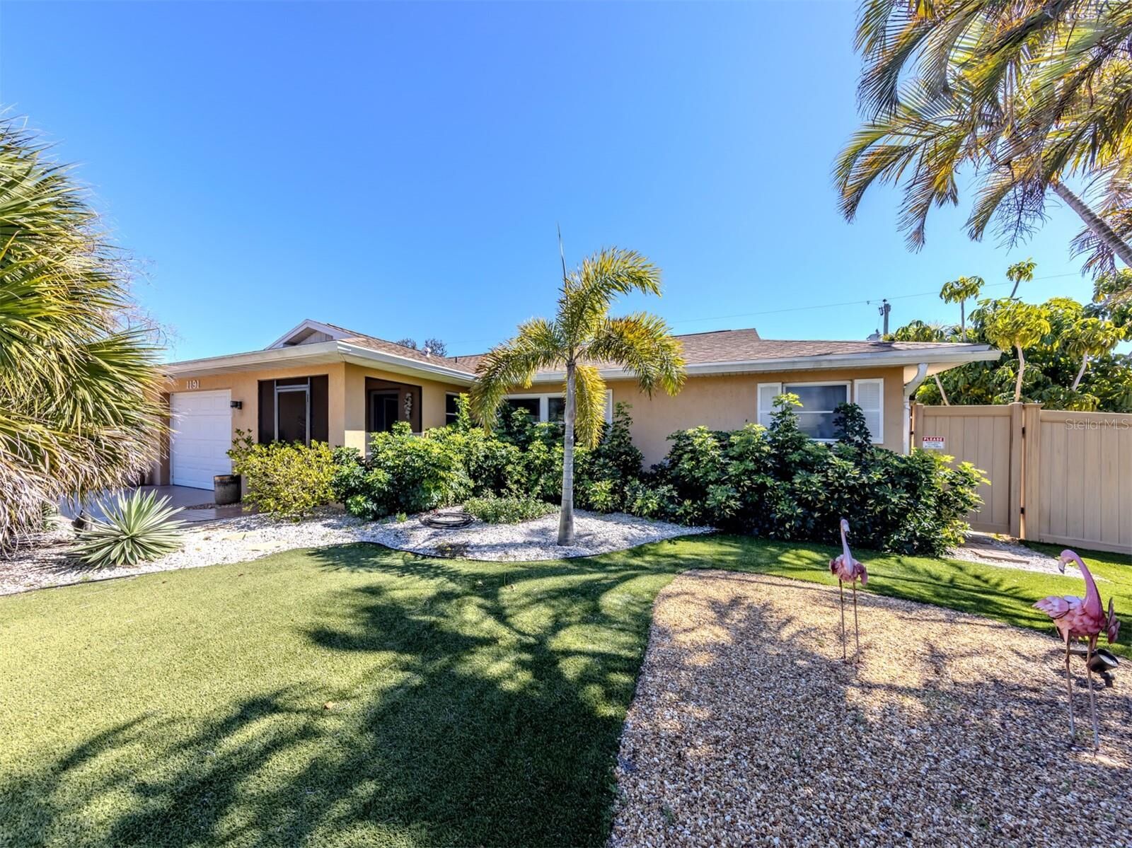 Property Photo:  1191 Southland Road  FL 34293 