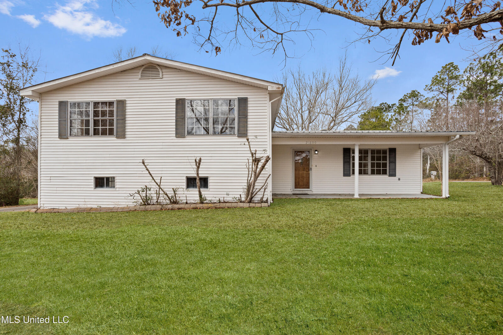 Property Photo:  21500 D Herde Road  MS 39503 