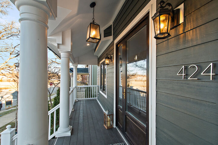 Property Photo:  424 E Maple Avenue  IL 60525 