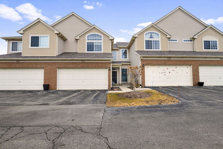 Property Photo:  341 Patriot Drive  IL 60030 