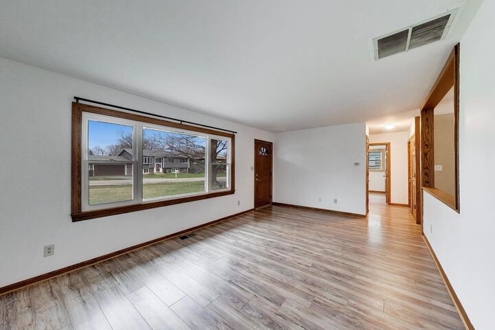 Property Photo:  2917 Virginia Avenue  IL 60050 