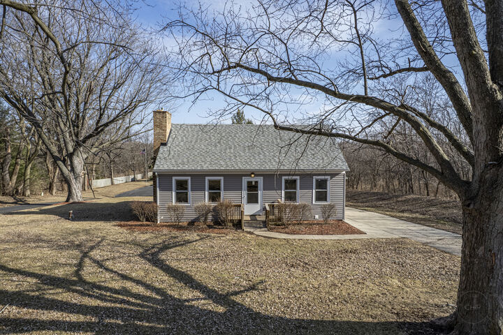 Property Photo: 2240 State Route 31 IL 60543