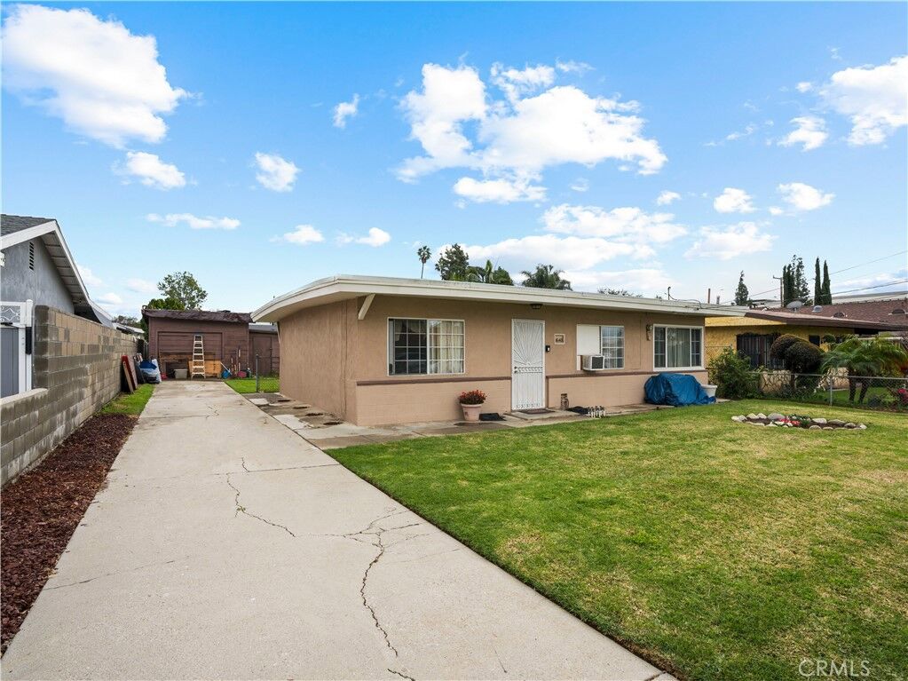 Property Photo:  1640 Cinco Robles  CA 91010 