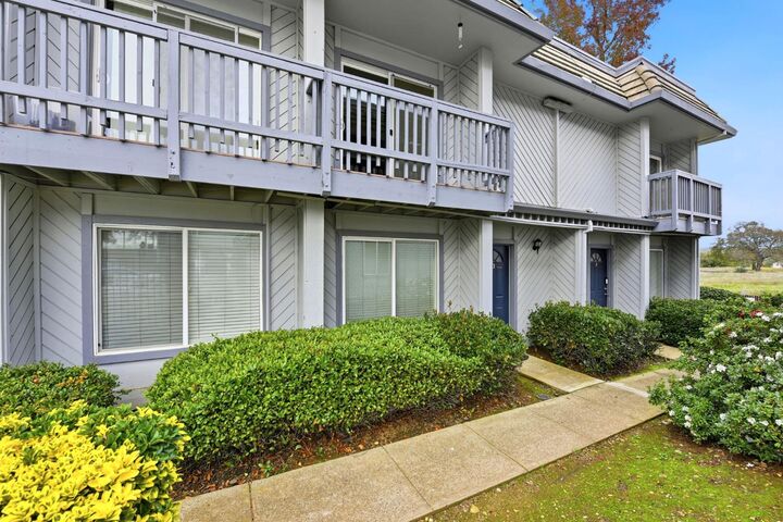 Property Photo: 2515 Merrychase Drive K CA 95682