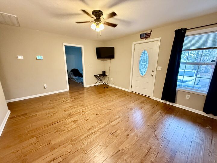 Property Photo:  805 E Grizzard St  TN 37388 