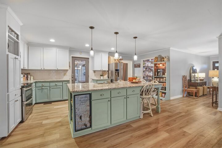 Property Photo:  811 Hogans Branch Rd  TN 37075 