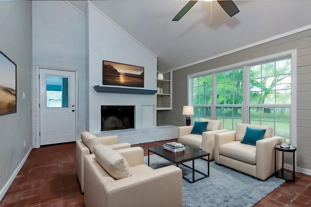 Property Photo:  328 Sunset Blvd  TX 75904 