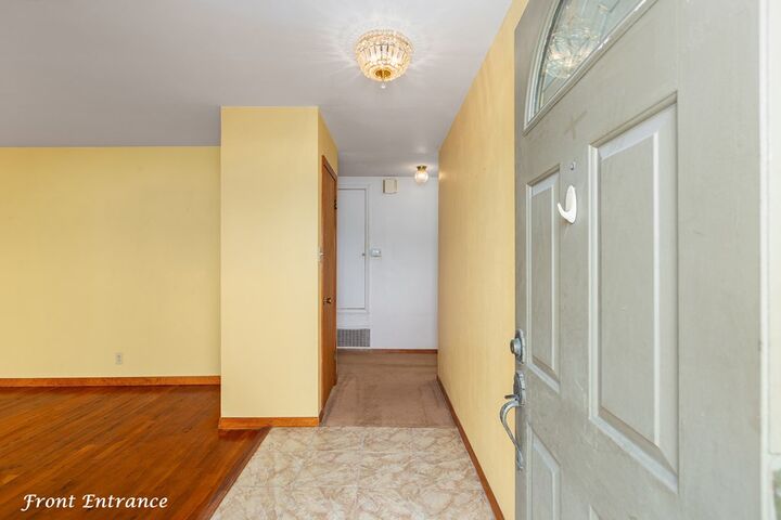 Property Photo:  140 E Gibson Street  TX 75951 