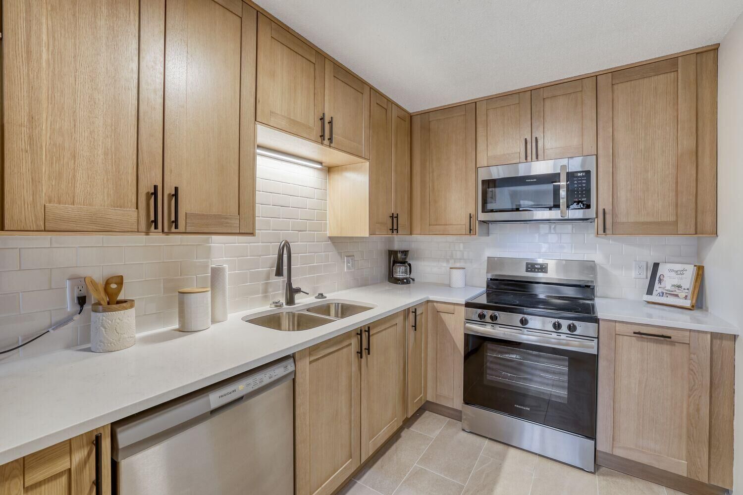 Property Photo: 7601 W 101st Street 216 MN 55438