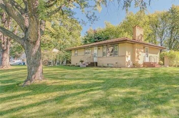 Property Photo: 183 3rd Avenue SE MN 55112