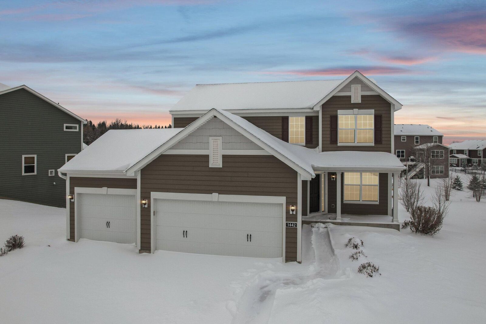 Property Photo:  1442 Pebble Beach Drive  MN 55129 