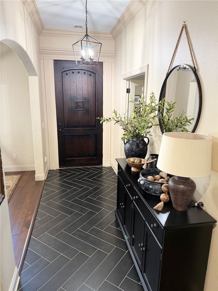 Property Photo:  5702 S 47th Street  AR 72758 