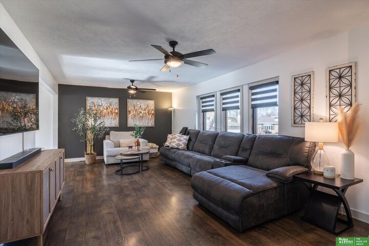 Property Photo: 2519 S 154th Circle NE 68144