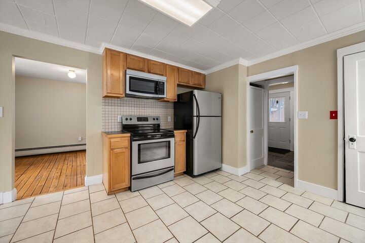 Property Photo:  8 Cleveland Ave  MA 01938 