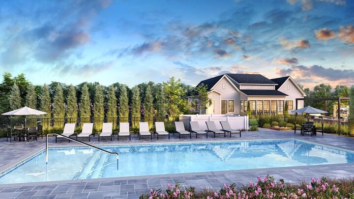 Property Photo:  7 Stableoford Ct 10  MA 01940 