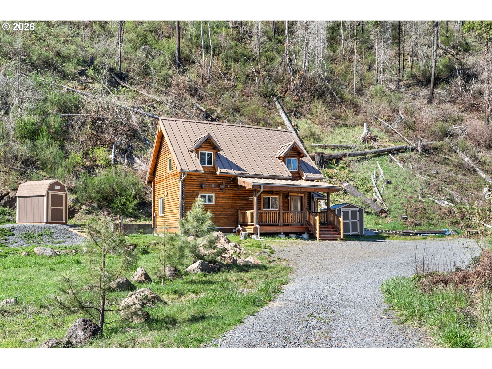 Property Photo: 52633 McKenzie Hwy OR 97413