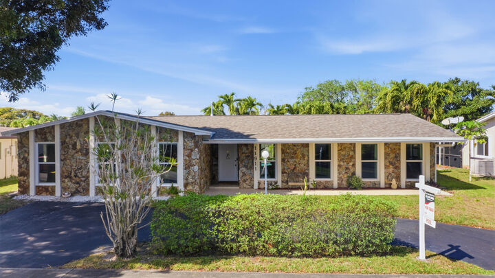 Property Photo: 11911 NW 14th Court FL 33026