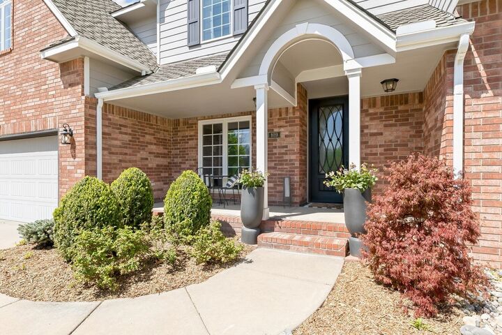 Property Photo:  109 N Chelmsford Ct  KS 67230 