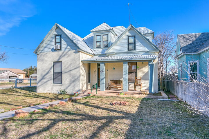 Property Photo:  1402 Preusser Street  TX 76903 