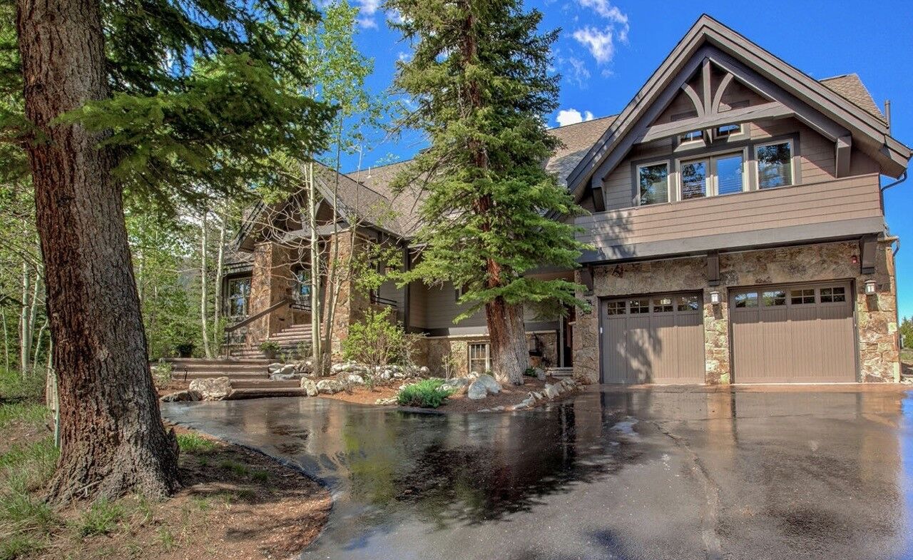 Property Photo:  862 Penstemon Road  CO 80435 