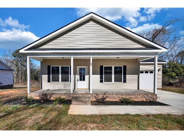 Property Photo:  109 Simpson Street  SC 29655 