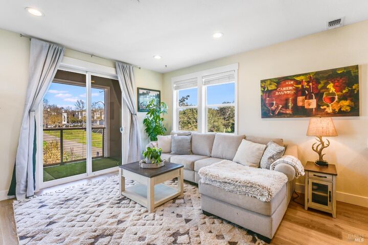 Property Photo:  2668 Franz Kafka Avenue  CA 95404 