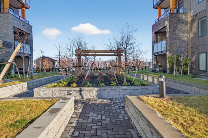 Property Photo:  1930 Starling Drive 210  BC V4M 0H1 