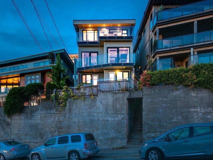 Property Photo: 15061 Victoria Avenue BC V4B 1G4