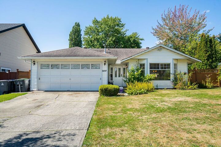 6697 141A Street — photo 1