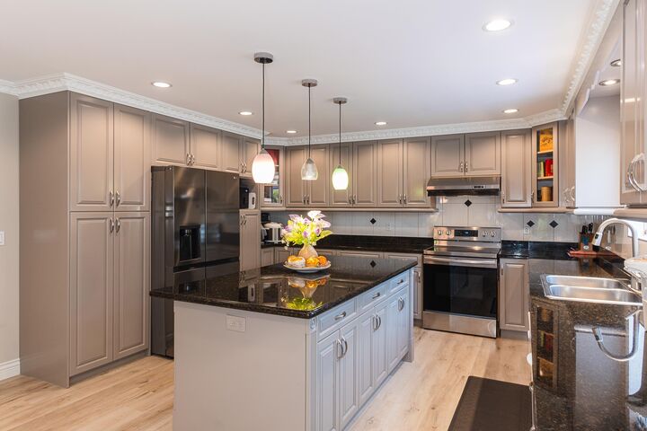 Property Photo: 6169 Lochdale Street BC V5B 2M6