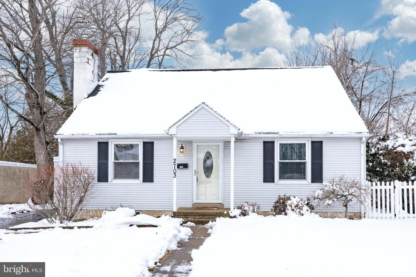 Property Photo:  2703 Parkside Avenue  PA 19040 