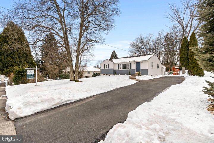 Property Photo:  407 W Moreland Avenue  PA 19040 