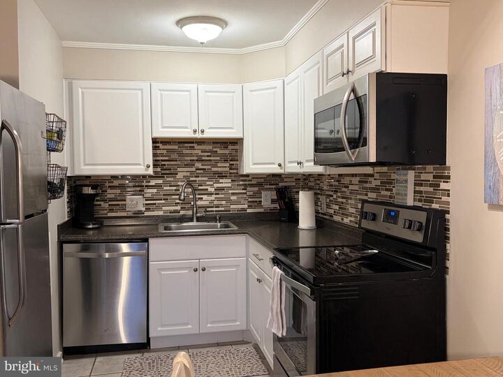 Property Photo:  153 Newport Bay Drive 2  MD 21842 