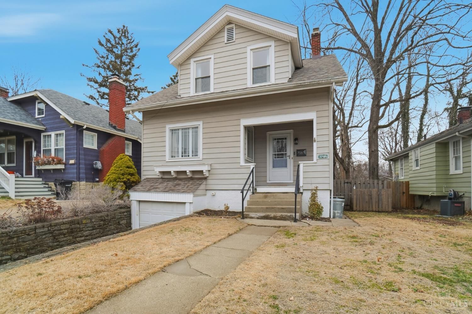 Property Photo:  3786 Aylesboro Avenue  OH 45208 
