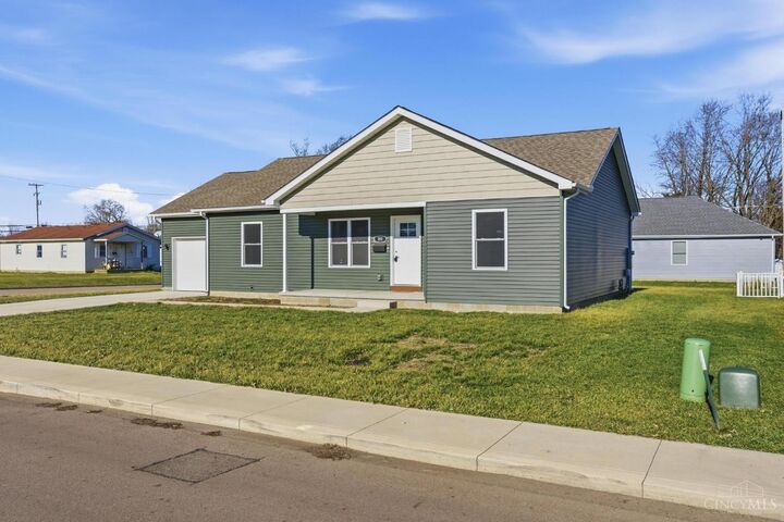 Property Photo:  910 Vine Street  OH 43160 