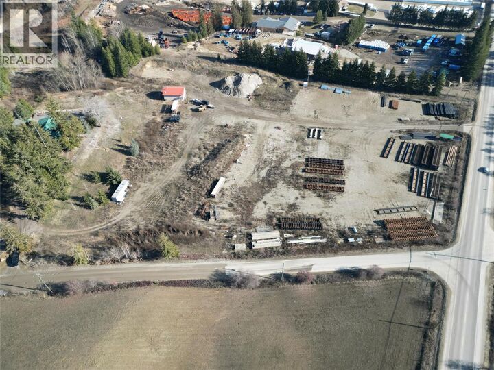 Property Photo:  3030 40th Street Southeast  BC V1E 1X7 