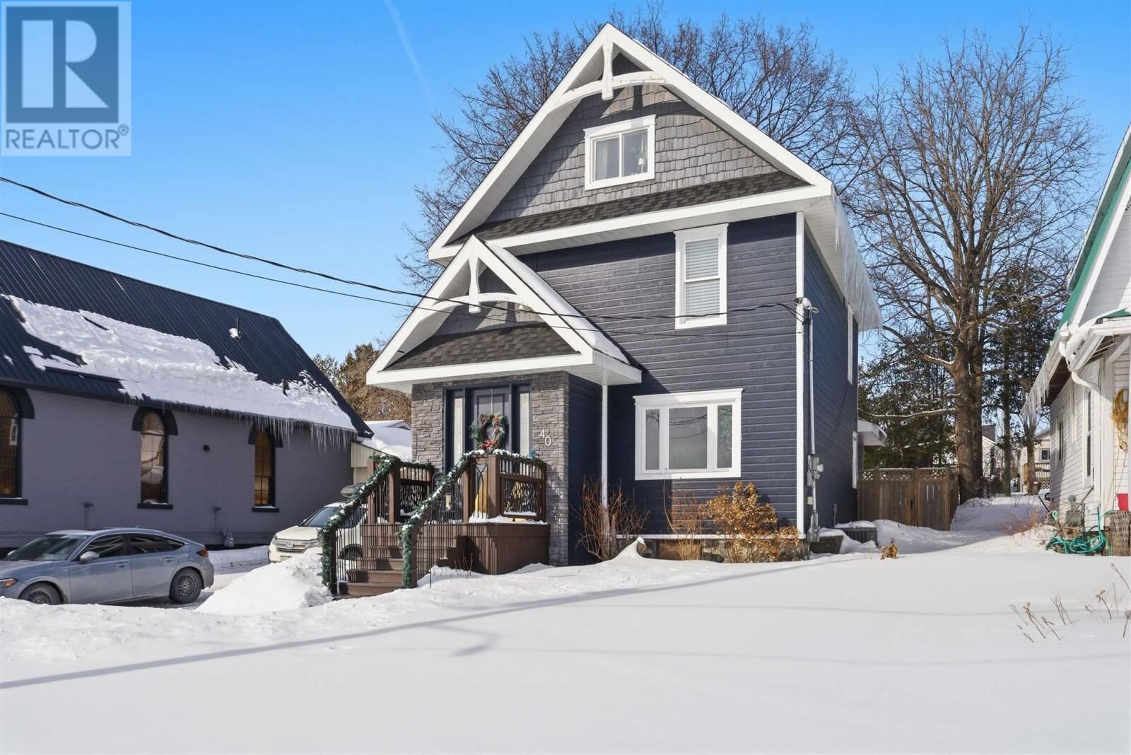 Property Photo: 40 Michigan Ave ON P0R 1B0