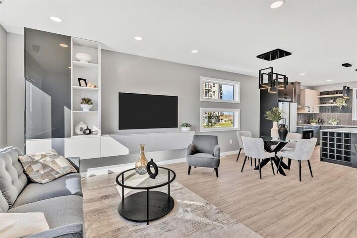 Property Photo:  168 Bear Creek Bay  MB R3Y 2H9 