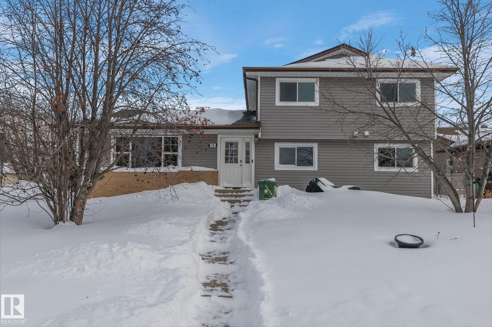 Property Photo:  4305 44 Street  AB T9N 1R9 