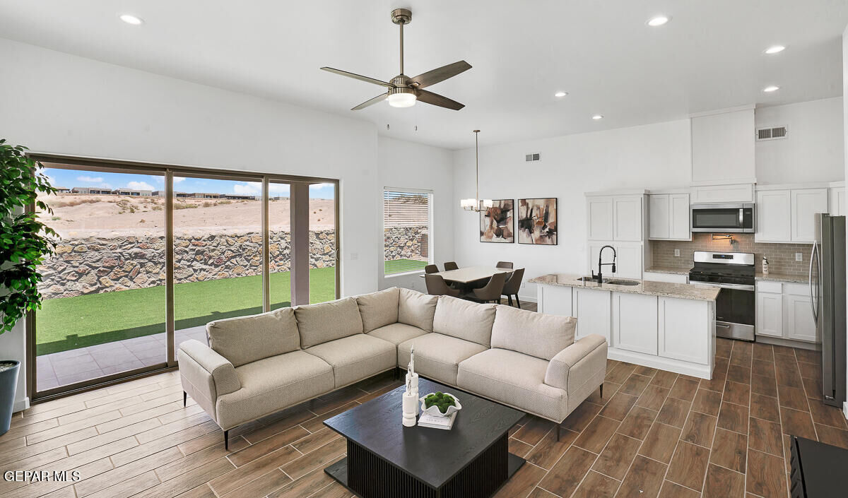 Property Photo:  15017 Conviction Avenue  TX 79938 